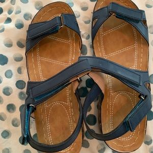 Women’s sandals